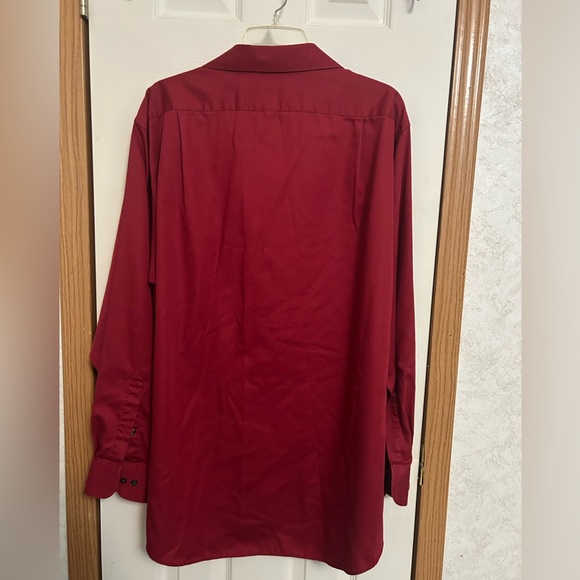 Van Heusen Men's Dark Red Dress Shirt XL 17 34-35 - Picture 2 of 5